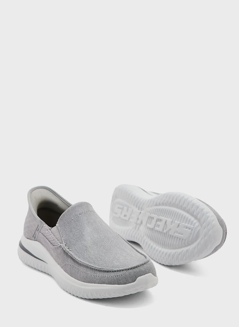 SKECHERS Delson 3.0