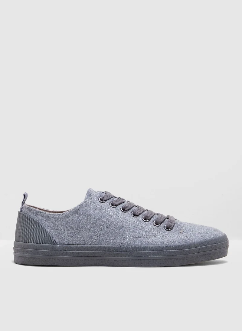 BURTON Casual Sneakers