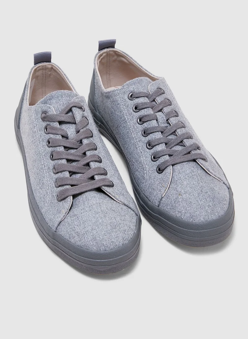 BURTON Casual Sneakers
