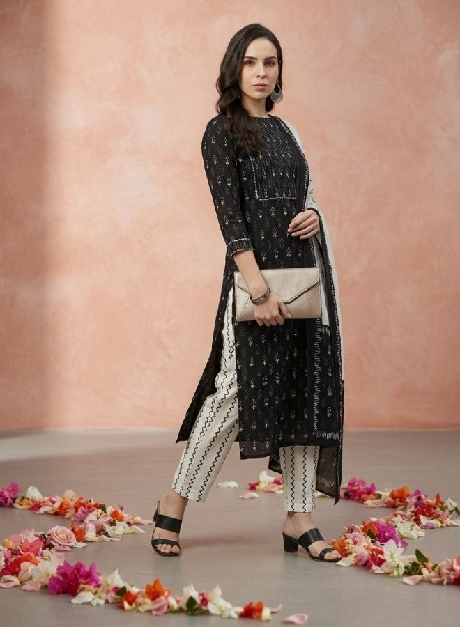 Yuris Women Black  Off-White Pure Cotton Printed Kurta with Palazzos  Dupatta - Image 3