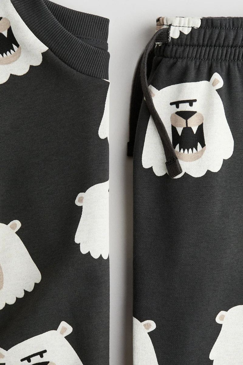 اتش اند ام طقم من نسيج سويت-شيرت مزين بطبعة - عبوة من قطعتين