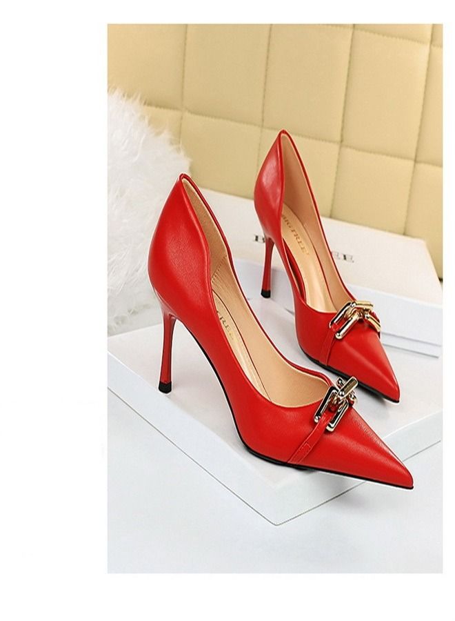 BIGTREE حذاء بكعب عالٍ مزخرف بإبزيم معدني مدبب 7 سم أحمر - Image 2