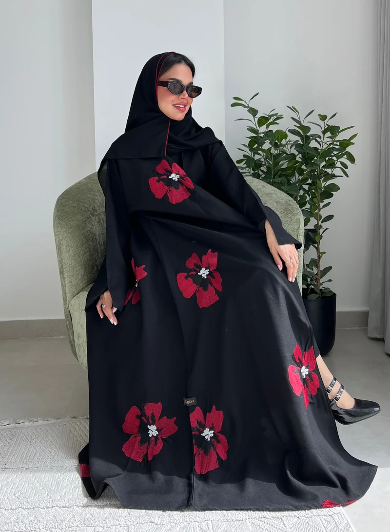 عبايات لوسين عباية سوداء بتطريز ورد أحمر