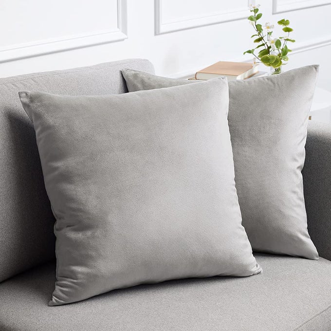 VELVET THROW PILLOW COVERS SET OF 2 20X20 DECORATIVE SQUARE PILLOWS HOME DECOR SOFT ACCENT CASES SILKY MACHINE WASHABLE PILLOWCASES FOR SOFA COUCH BEDROOM LIVING ROOM LIGHT GRAY