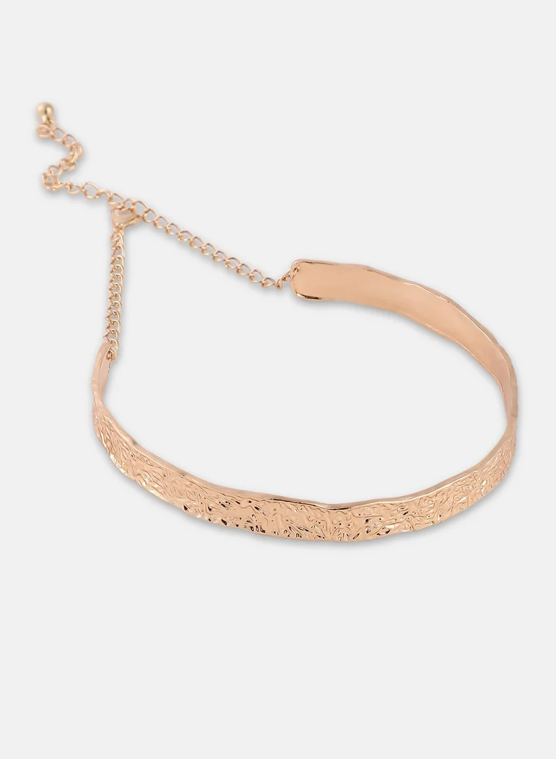 سوهي Women's The Hammered Choker Necklace