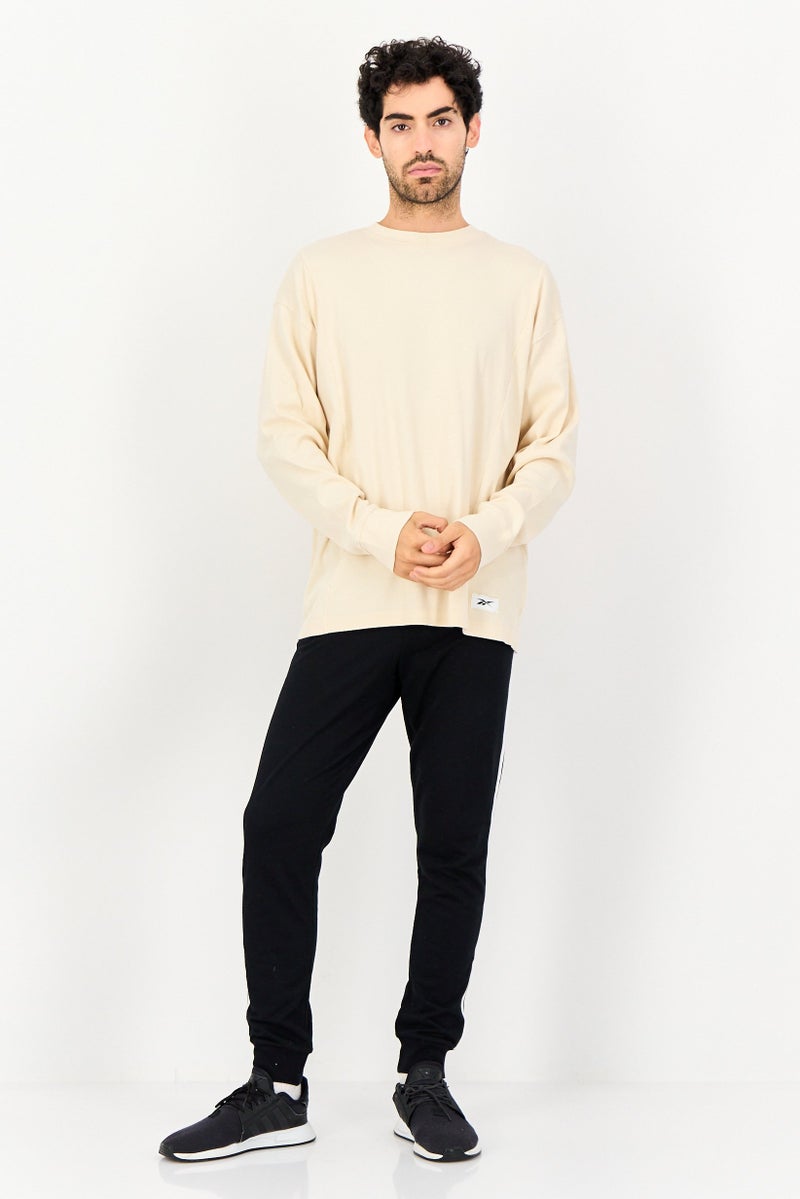 Reebok ملابس رياضية للرجال بأكمام طويلة مناسبة، خارجي، سويت شيرت، كريمي - Image 3