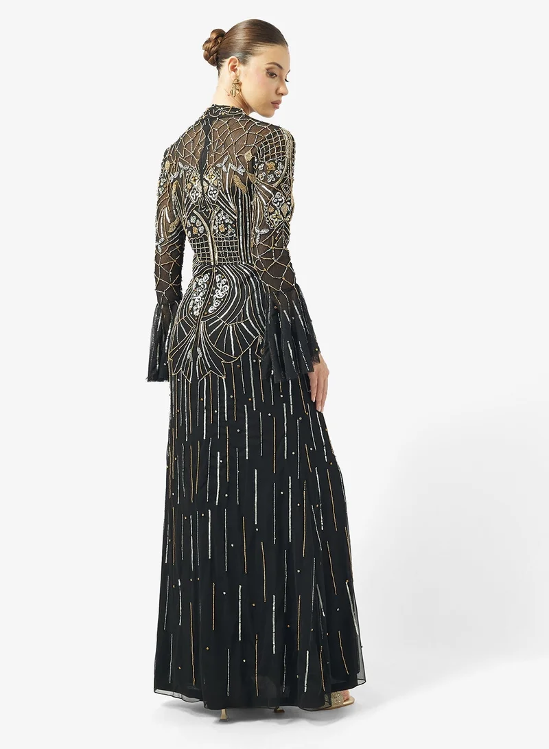 فروك اند فرل فستان ماكسي بأكمام الجرس المزينة