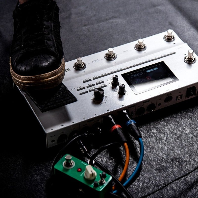 Guitar Multi Effects Pedal: White UK Plug, Professional Versatile With 180+ Effects, Advanced Modeling Tech - High-Definition Cab Experience, Tone Capture Function for Professional Musicians & Guitar - Image 3