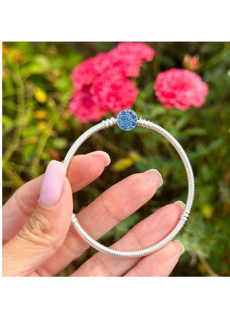 PANDORA Pandora Moments Blue Sparkling Disc Clasp and Snake Chain Bracelet in 925 Sterling Silve, size 19  - Image 2