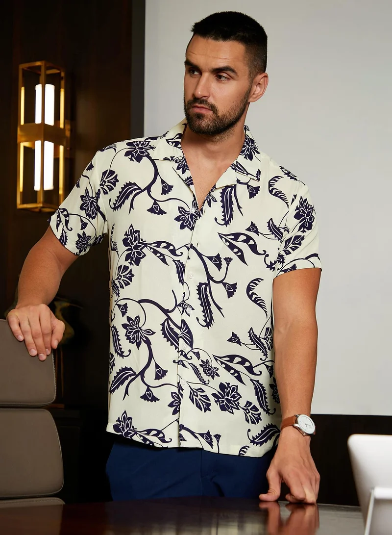 Campus Sutra Men's Midnight Black & Ivory White Contrast Flower Shirt