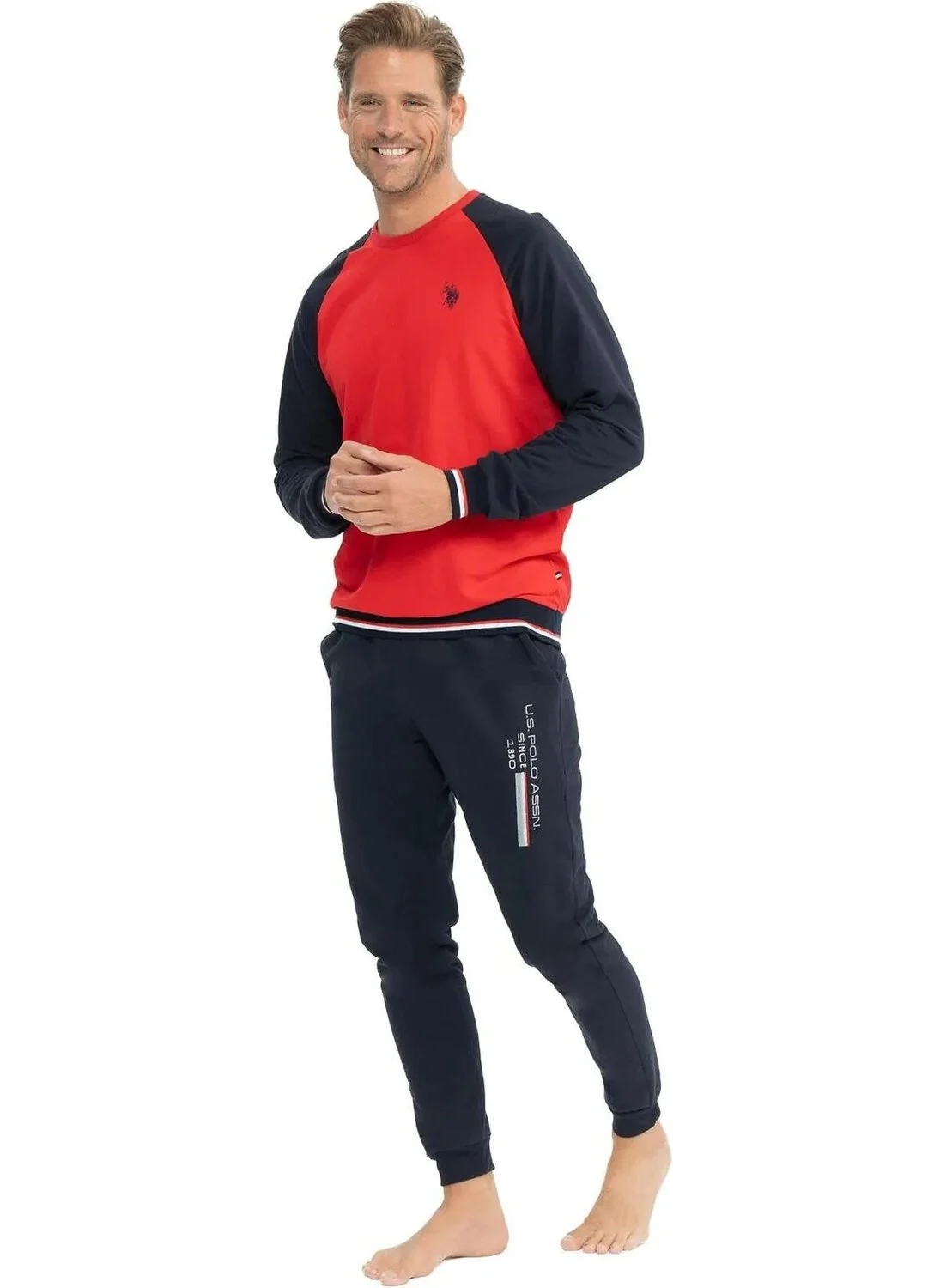 يو اس بولو اسن 18812 Men's Long Sleeve Round Neck Elastic Leg Casual Home Wear-Red