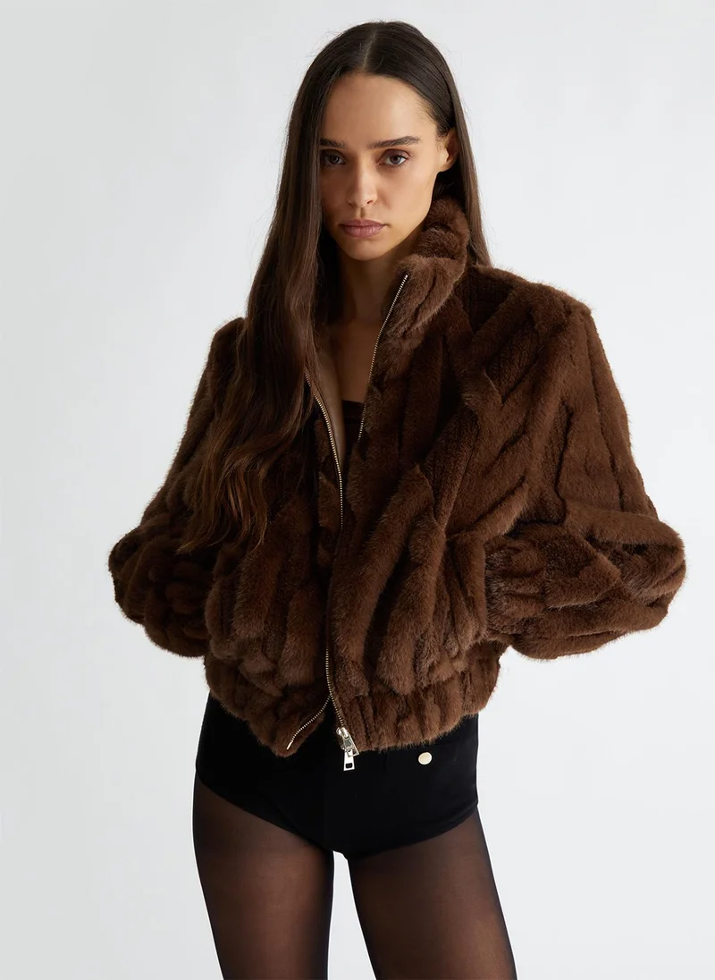 ليو جو Faux fur jacket