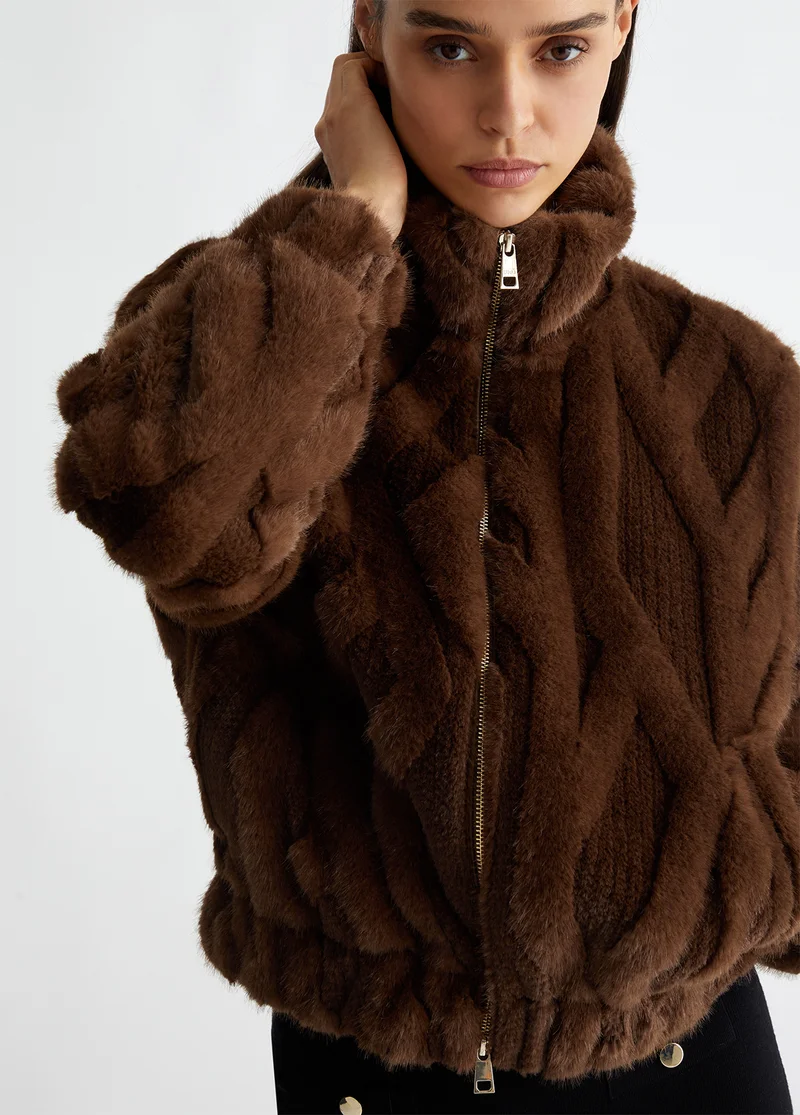 ليو جو Faux fur jacket