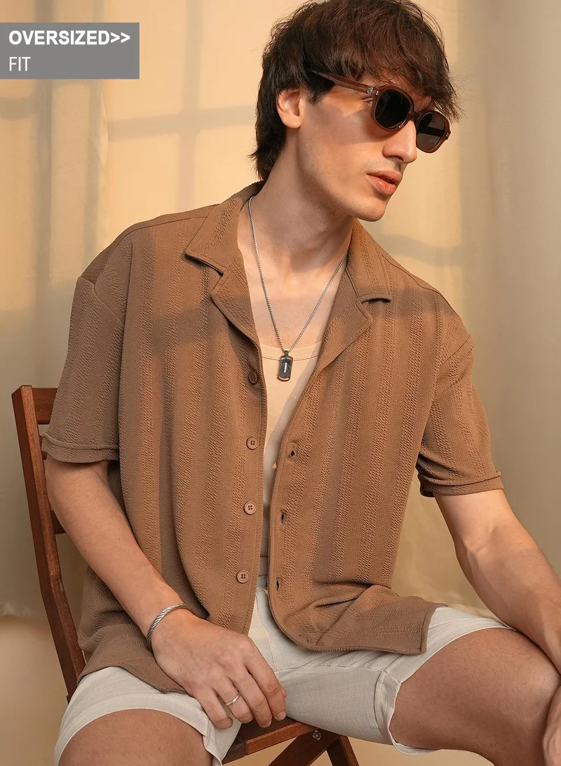 Campus Sutra Campus Sutra Men's Tan Brown Rope-Textured Oversized Shirt For Casual Wear | Cuban Collar | Short Sleeve | Button Closure | Oversized Shirt Crafted With Comfort Fit For Everyday Wear