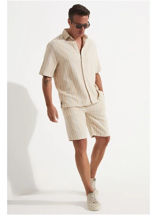 JUNE June Men Linen Look Striped Short Mustard - Beige