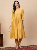 جلو باص Yellow