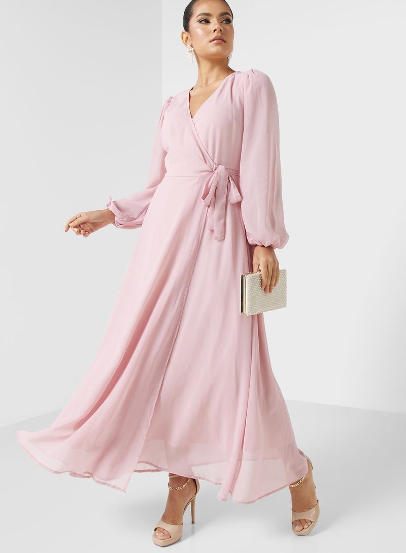 خزانة فستان بأكمام شفافة واسعة مزين بكسرات - Image 1