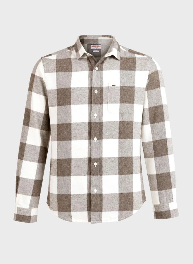 The Indian Garage Co  Men Slim Fit Checked Cutaway Collar Casual Shirt for Men | Best Price UAE