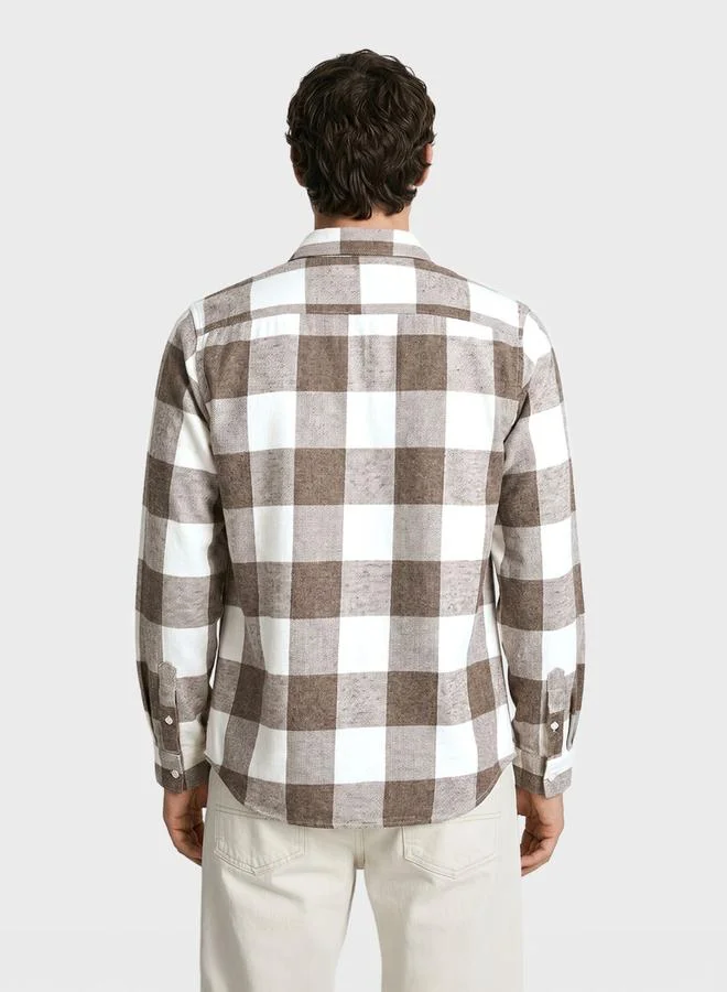 The Indian Garage Co  Men Slim Fit Checked Cutaway Collar Casual Shirt for Men | Best Price UAE