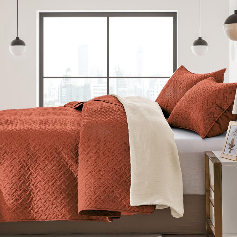 FLYMME King Size Quilt Bedding Set Burnt Orange Lightweight Bedspreads Set Modern Style Geometric Weave Stripe Pattern Soft Microfiber Bed Coverlet 3 Pieces (1 Quilt  2 Shams) - Image 4