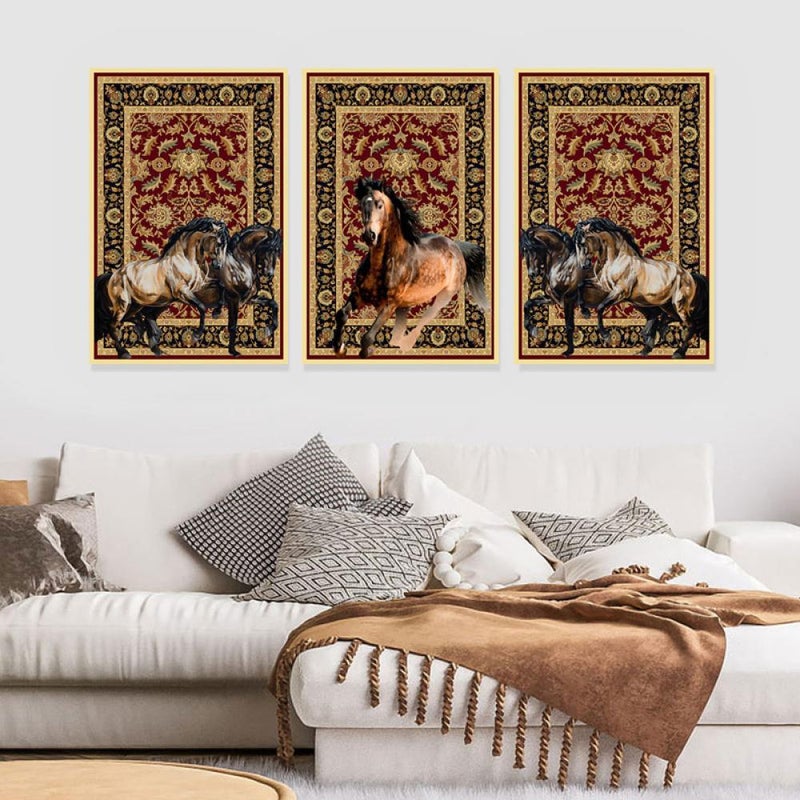 ماركتنا ثلاث لوحات قماشية بتصميم حصان مع برواز مجوف مقاس (90×40) ثلاث قطع - Image 1