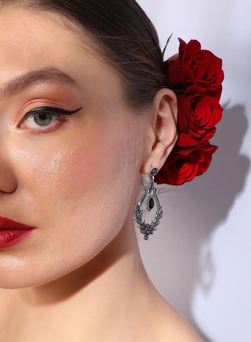 سوهي قرط متدلي للحفلات مصنوع من الفضة ومطلي بالفضة