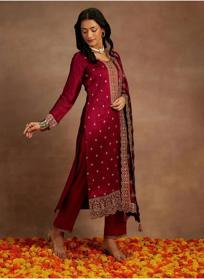 لباس Embroidered Straight Kurta and Solid Trousers with Dupatta Set by Styli