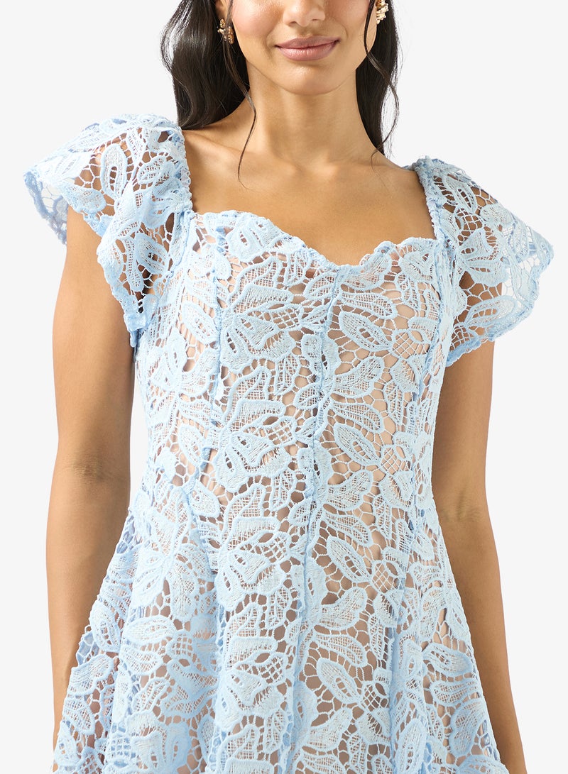 Ginger Lace Detail Sweetheart Neckline Midi Dress - Image 3