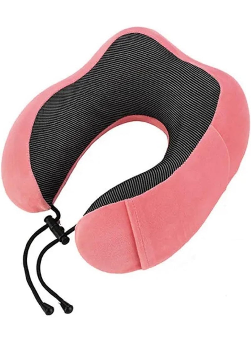 An innovative neck pillow with a pouch and zipper that combines comfort and organization. It will not only relieve your neck during travel or long periods of sitting, but it will also keep your small belongings within easy reach. - Image 3