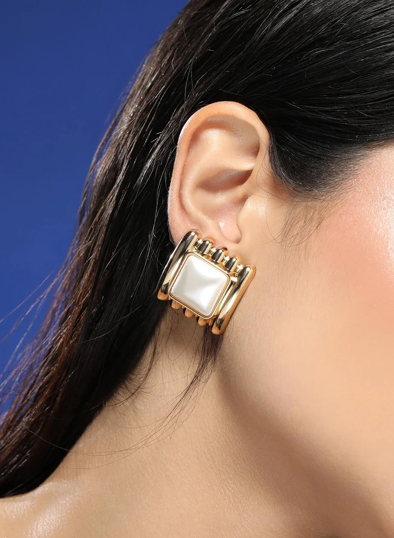 SOHI Women The Ribbed-Diane Stud Earrings | California Gold Colour | One-Size | Artificial Pearl Alloy Material | Push Back Closure | Earrings For Casual & Evening Wear