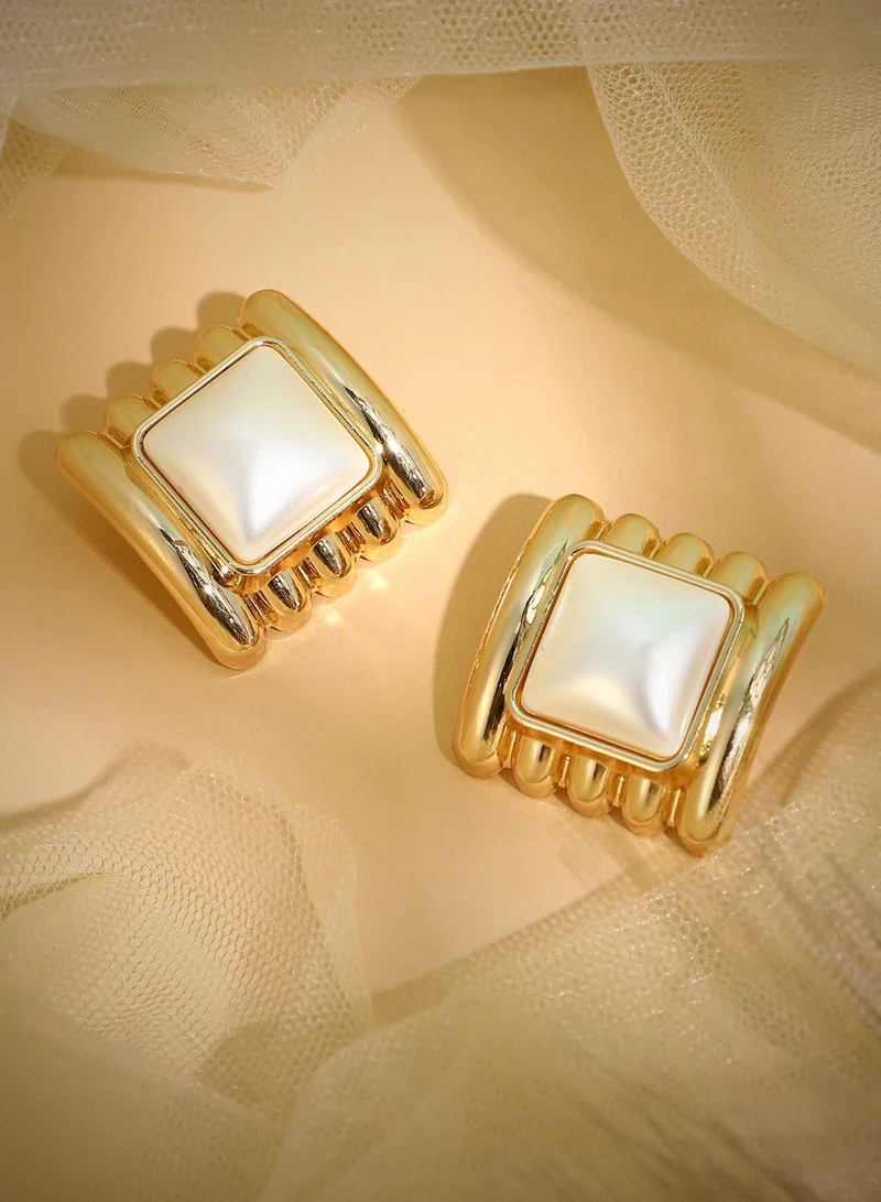 SOHI Women The Ribbed-Diane Stud Earrings | California Gold Colour | One-Size | Artificial Pearl Alloy Material | Push Back Closure | Earrings For Casual & Evening Wear