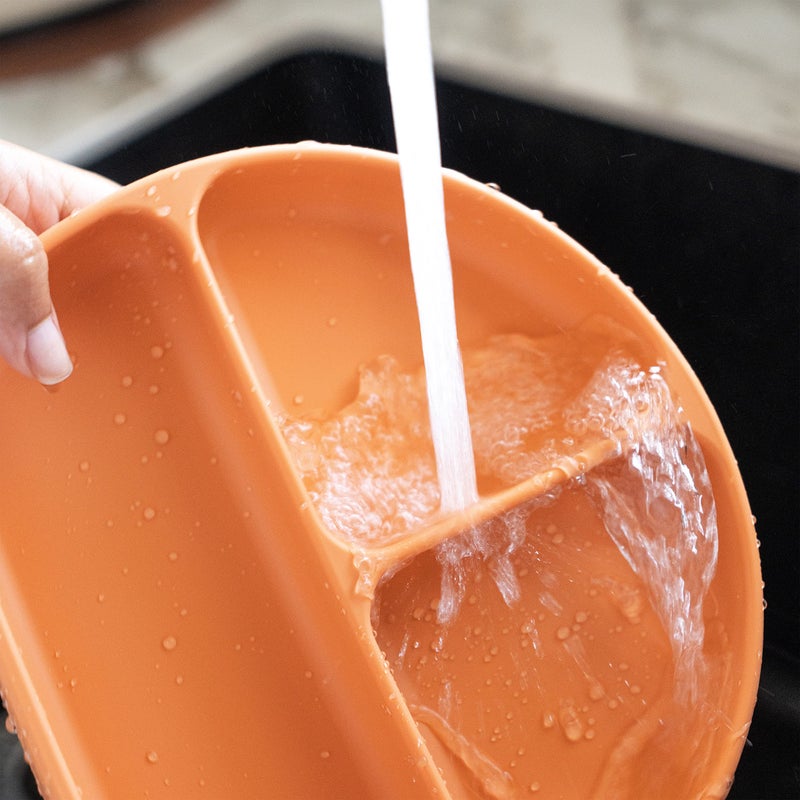 Quark Feedi 5-Piece Silicone Baby Feeding Set by Quark - Baby Led Weaning Supplies - Toddler Plates and Bowls set - Adjustable Silicone Baby Bib with Food Catcher & Baby Utensils - Microwave/Dishwasher Safe - Image 3