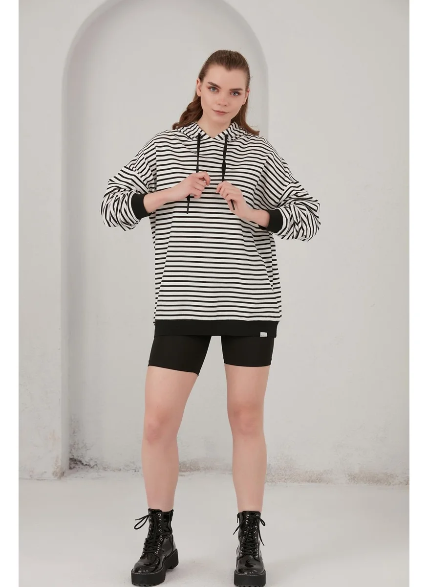 الكسندر جاردي Striped Sweatshirt (B22-37300)