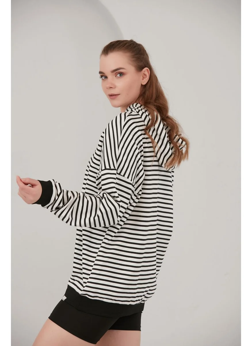 الكسندر جاردي Striped Sweatshirt (B22-37300)
