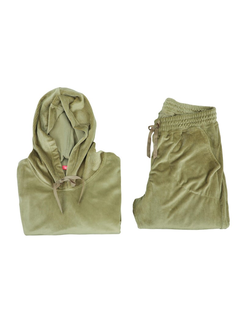 Dadoush A distinctive winter pajama made from ribbed velvet fabric by Daddoush, a high-quality velvet winter pajama for women. - Image 4