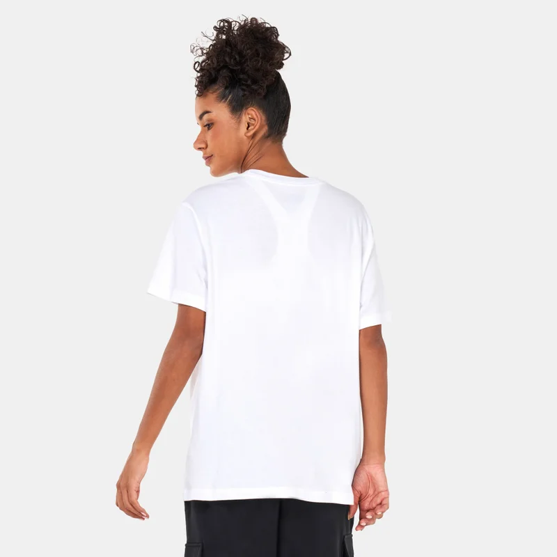 Nike Women's Sportswear T-Shirt