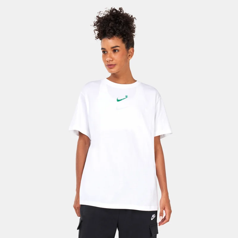 Nike Women's Sportswear T-Shirt