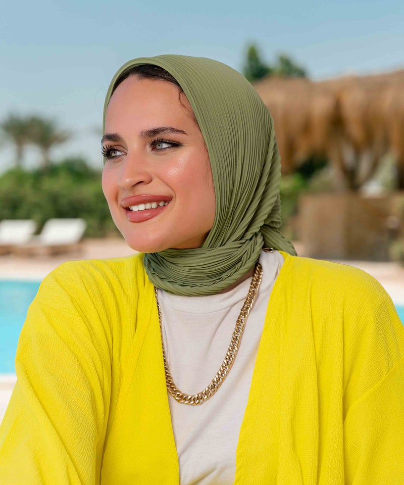 كايان طرحة ساتان أرماني بليسيه شيفون مربعة بتصميم مميز - اخضر زيتي - Image 3