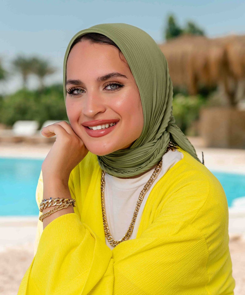 كايان طرحة ساتان أرماني بليسيه شيفون مربعة بتصميم مميز - اخضر زيتي - Image 1
