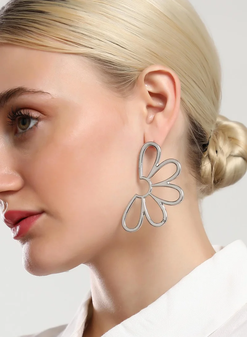 SOHI Semi-Flora Artificial Drop Earring Jewellery