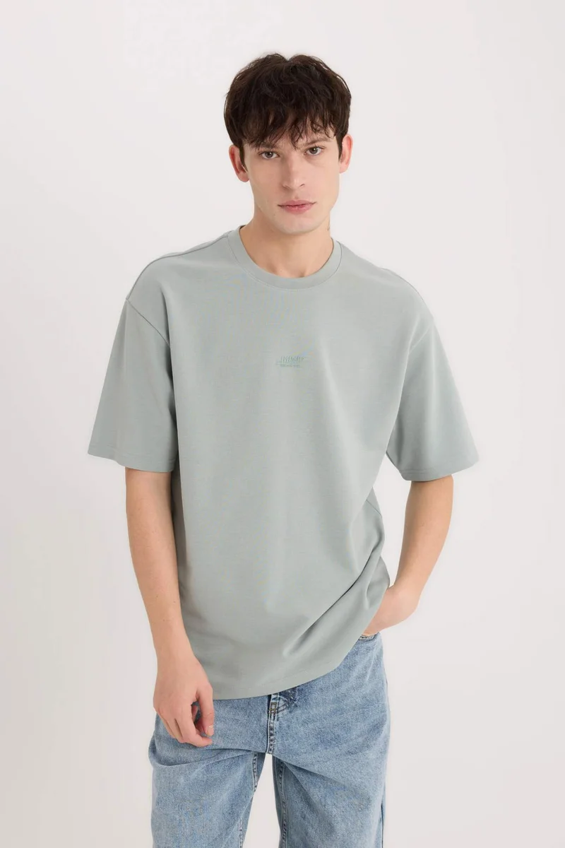 ديفاكتو Boxy Fit Crew Neck Printed Heavy Fabric T-Shirt