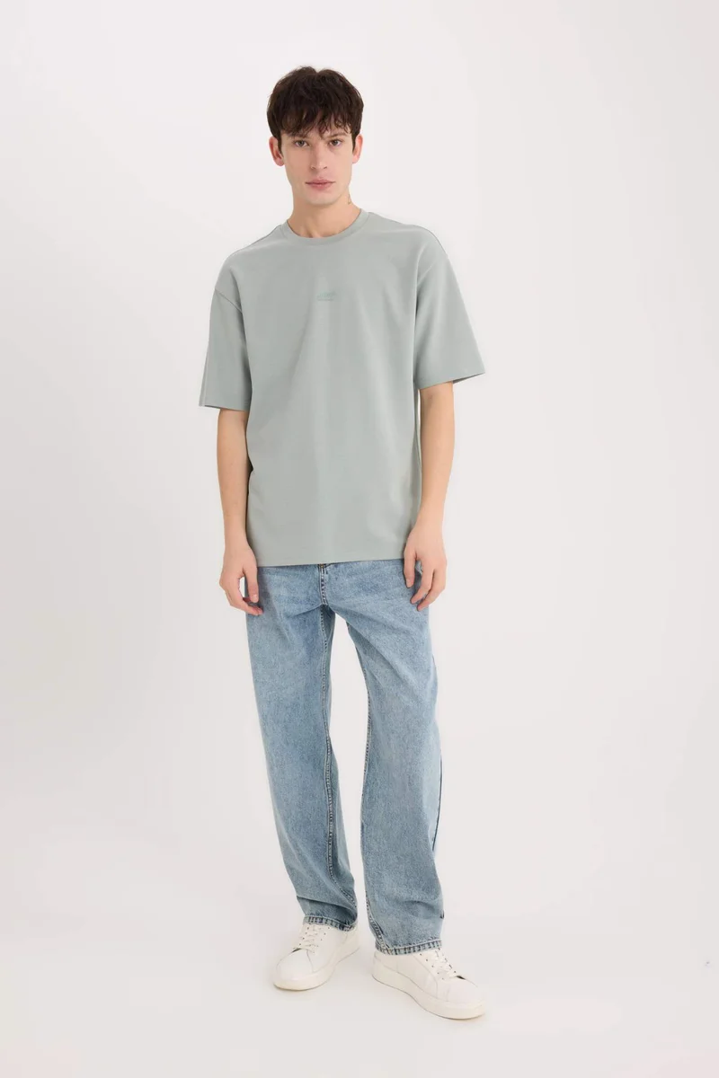 ديفاكتو Boxy Fit Crew Neck Printed Heavy Fabric T-Shirt