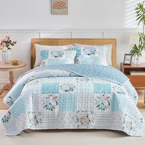 Joyreap 3 Pieces Floral Patchwork Quilt Set Queen Blue n White Flowers Design Soft n Cozy Microfiber Quilt Bedspread Bed Cover for All Season 1 Quilt and 2 Pillow Shams 90x90 inches - Image 1