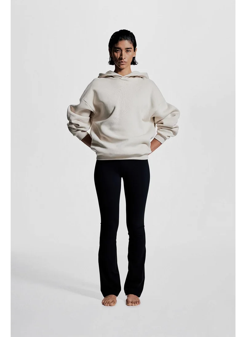 اتش اند ام Flared yoga leggings in SoftMove™