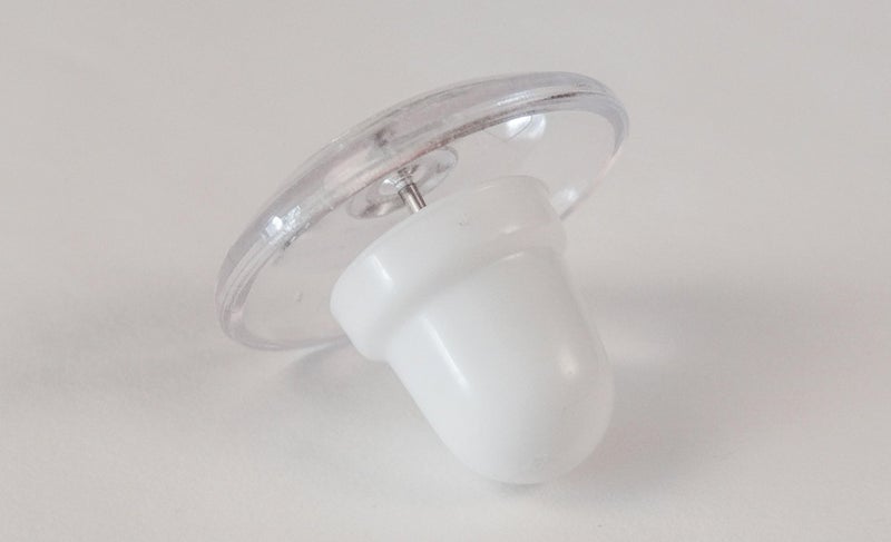 Pinion Pins PinionPins Clear Magnetic Duvet Clips with Magnetic Key for Easy Removal. Pack of 16 Comforter Fasteners That are Safe Locking and Holds up to 10lbs - Image 3