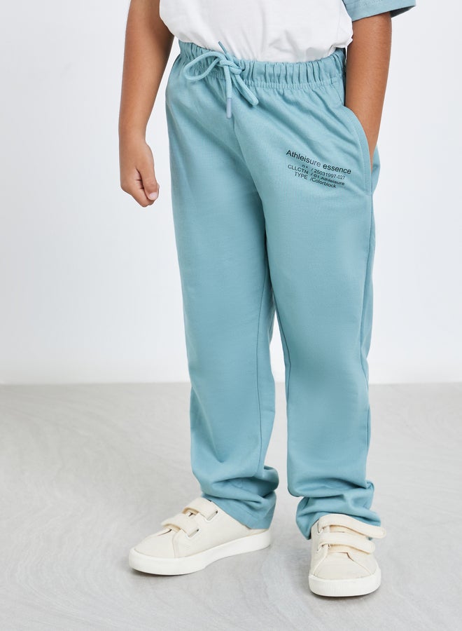 Styli Boys Cotton Slogan T-Shirt and Joggers Set - Image 5