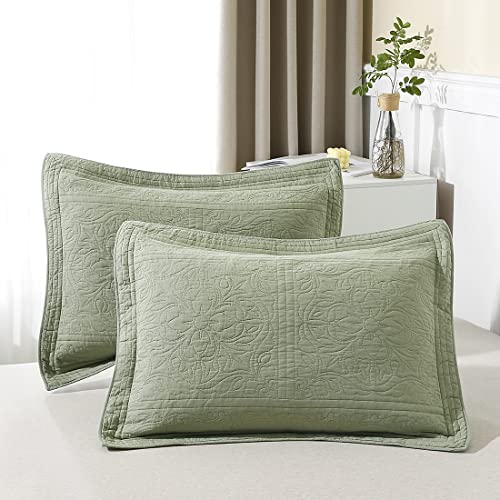 WINLIFE 100% Cotton Quilted Pillow Sham Floral Printed Pillow Cover King Size, Set of 2, Green - Image 1