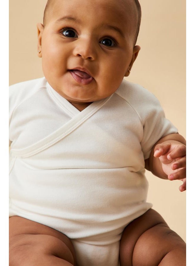 MORI Baby - Unisex Kimono Bodysuit - Short Sleeve-Organic Cotton and Bamboo - Breathable Infant Wrap-Style Bodysuit with Safe Nickel-Free Poppers, White, 0-3 Months - Image 3