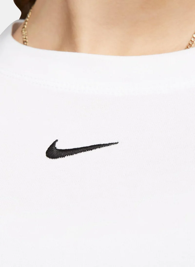 نايكي Women's Sportswear Essential T-Shirt