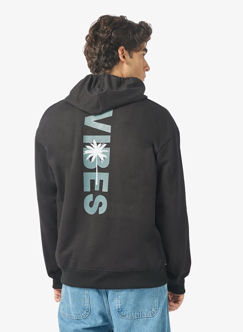 سفنتي فايف هودي بطبعة جرافيك